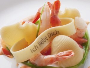 Nudeln mit Ihrer Text-Botschaft