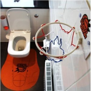 Toilettenbasketball
