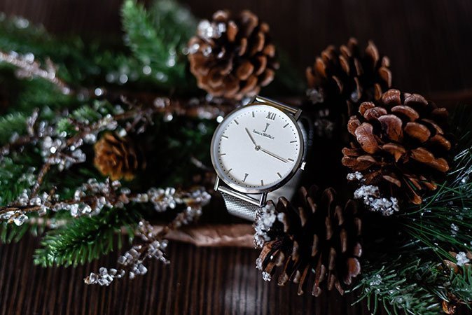 Mit schlichter Eleganz überzeugt das modische Modell von James Walker. Vor allem das Ziffernblatt ist ein echter Hingucker.