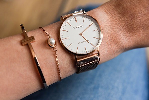 Die drei Produkte sind aus den gleichen Materialien gefertigt und machen als Geschenk eine gute Figur.