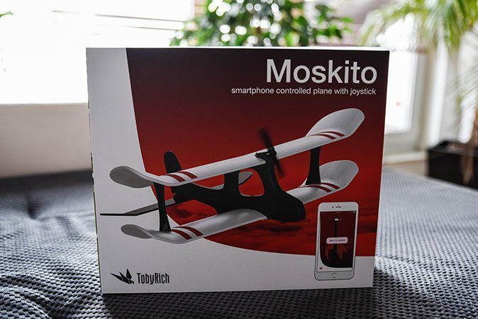 Der TobyRich Moskito wartet darauf ausgepackt zu werden!